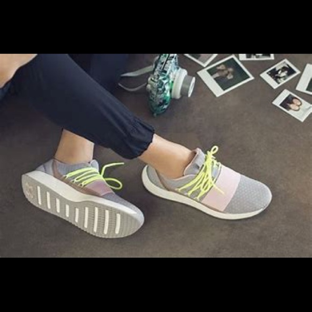 Under Armour ‘Breathe Lace’ Trainers